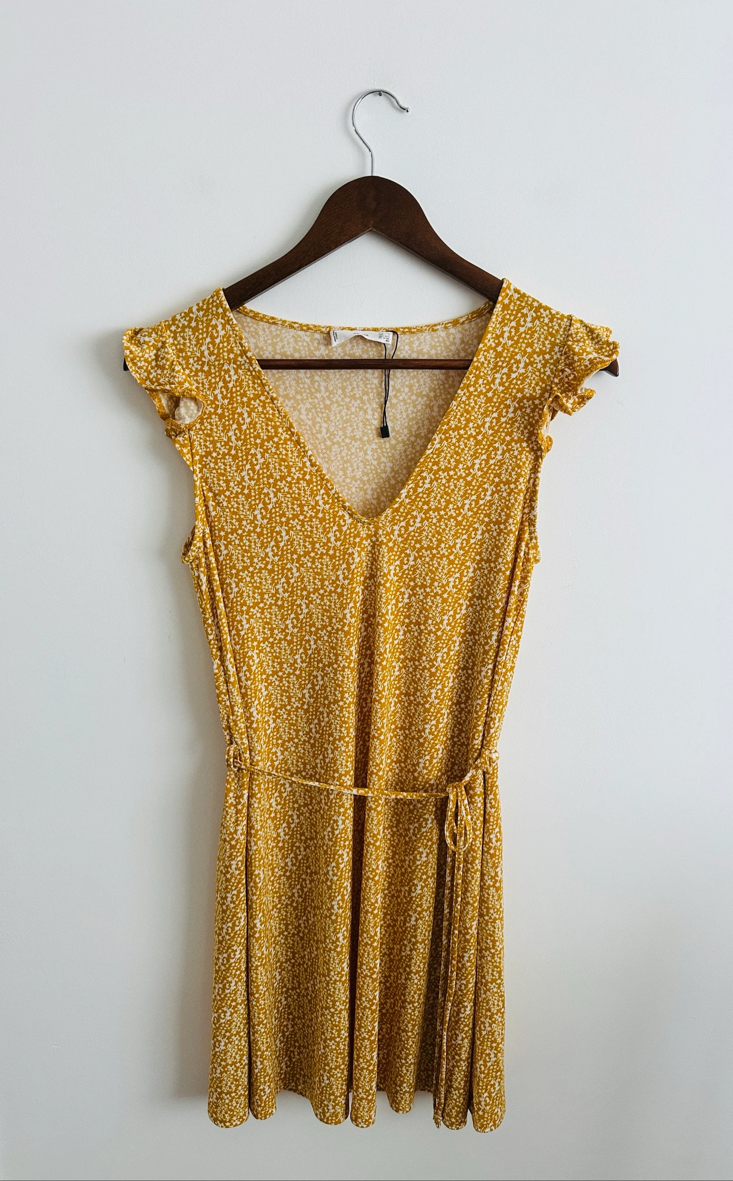 Vestido fluido floral Mango (MNG) Mostaza | Talla XS | Excelente estado